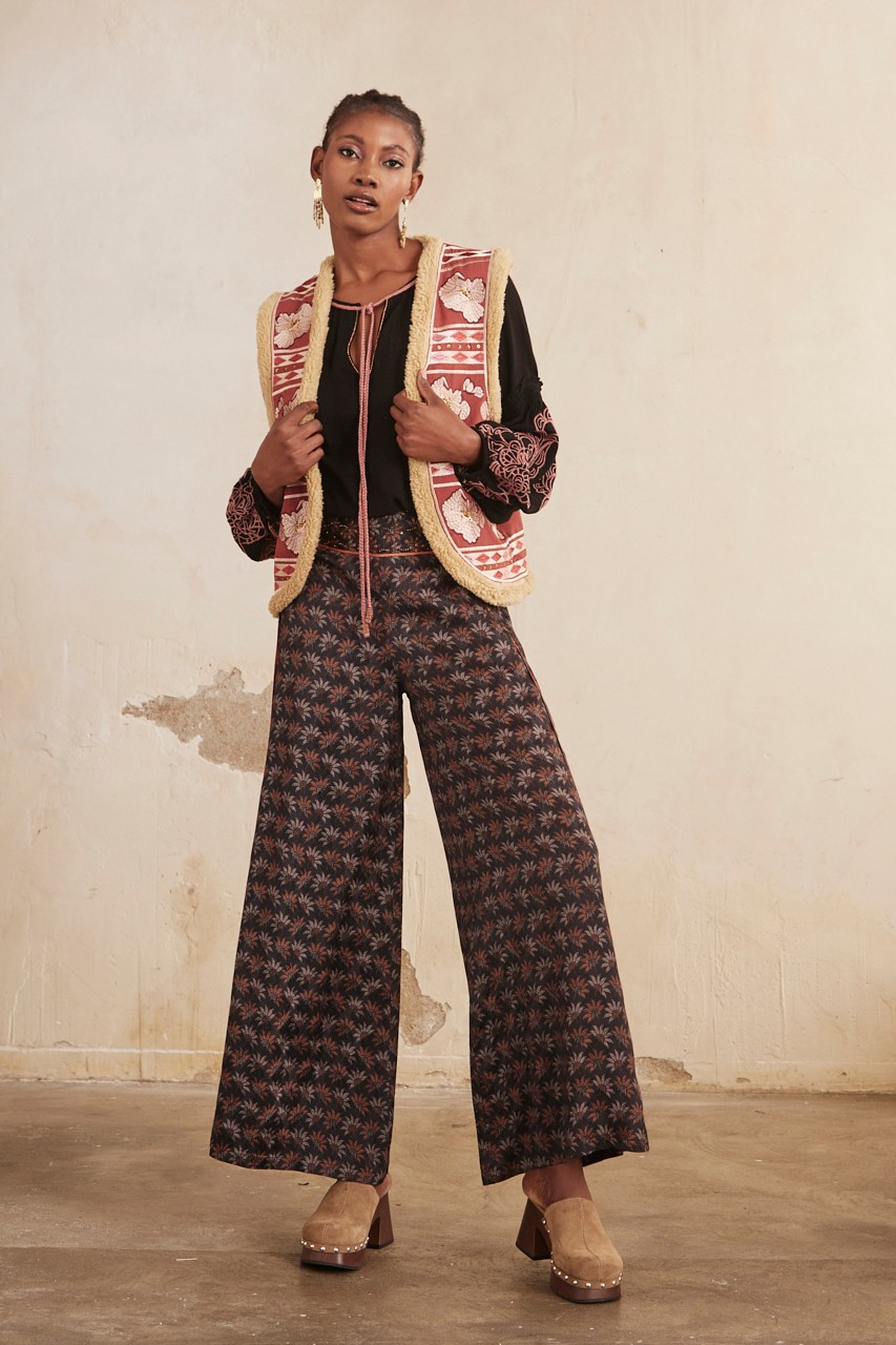 STRAIGHT LEG FLORAL PRINT FLOWY PANTS 1