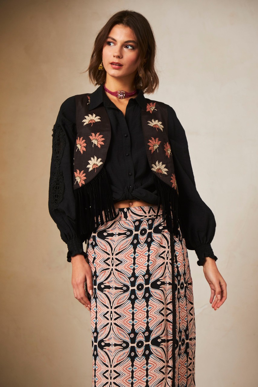 EMBROIDERED VEST WITH FRINGES