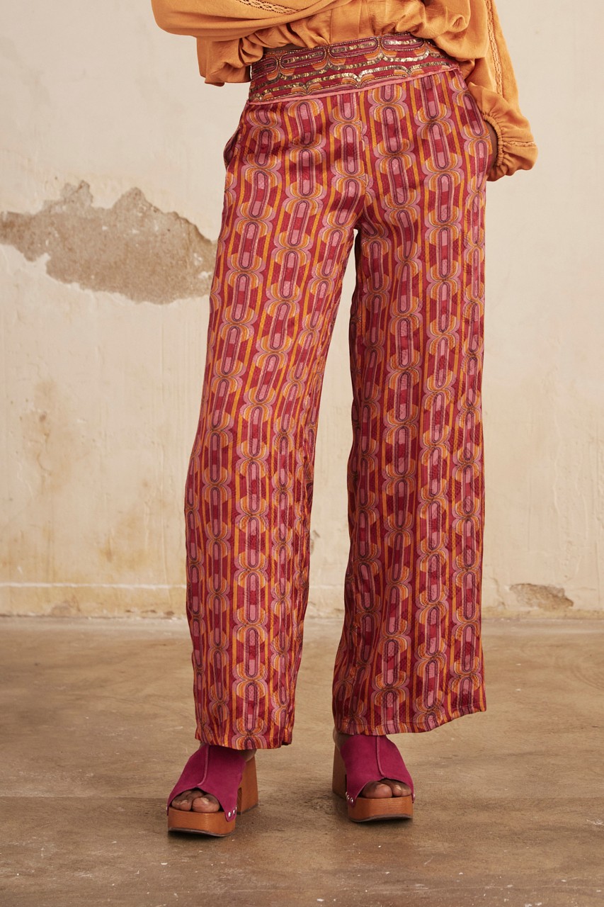 RETRO PRINT STRAIGHT LEG PANTS 3