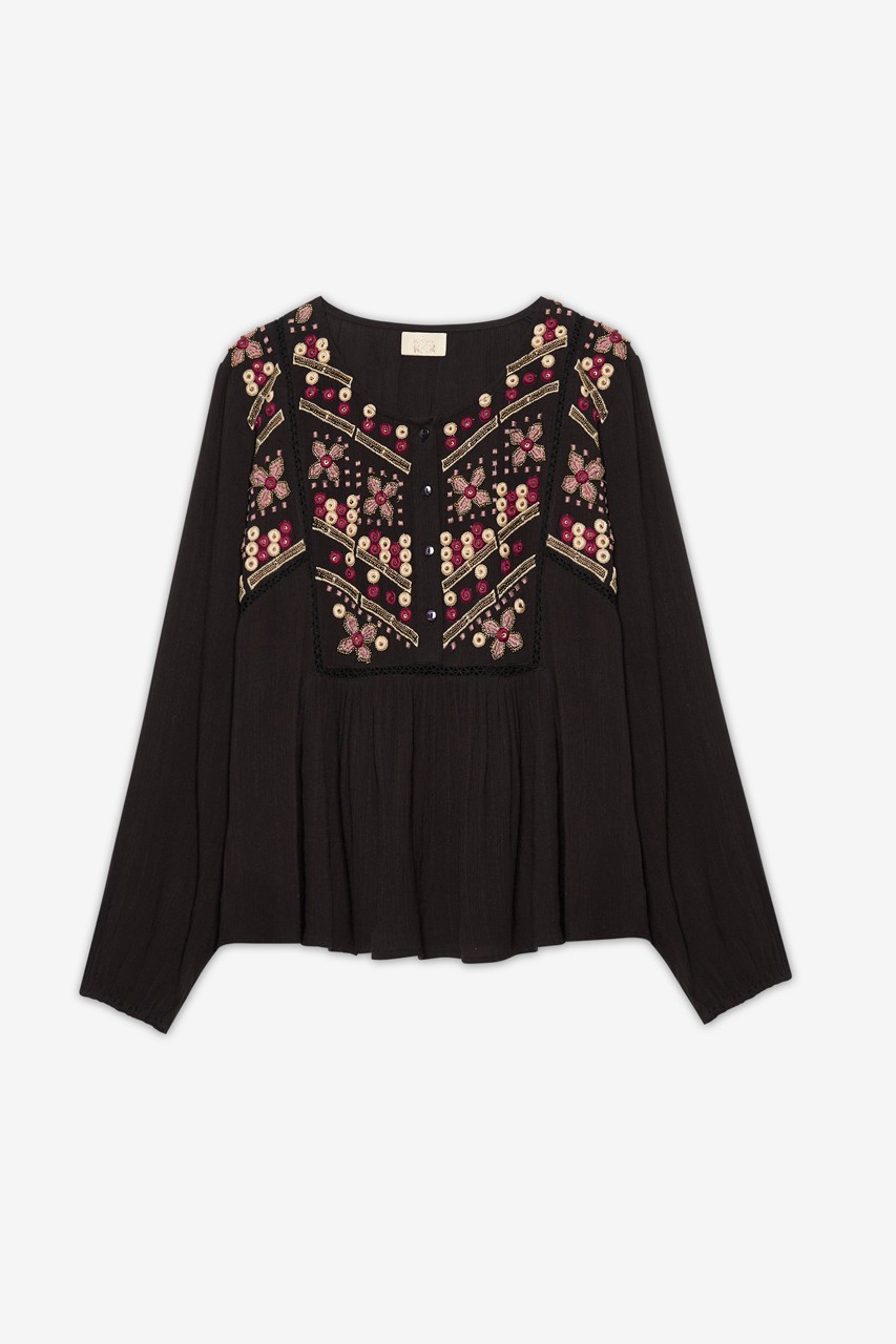 FLORAL EMBROIDERED FLOWY BLOUSE 3