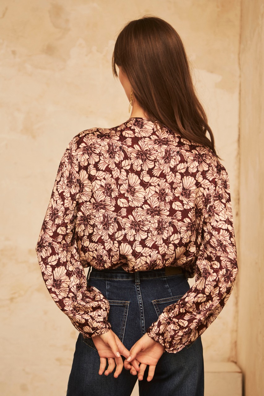 LONG-SLEEVED FLORAL BLOUSE 3