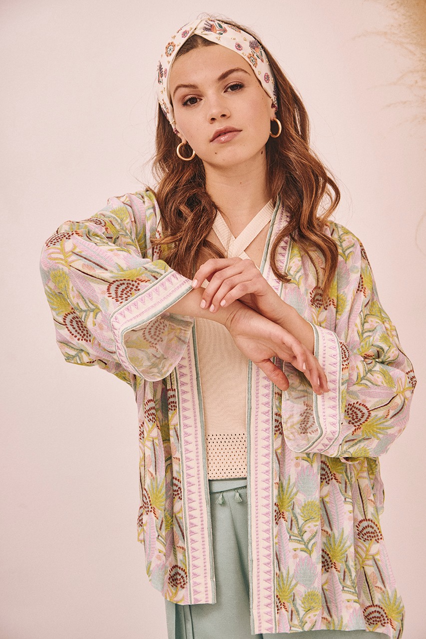 KIMONO ESTAMPADO BORDADO 2