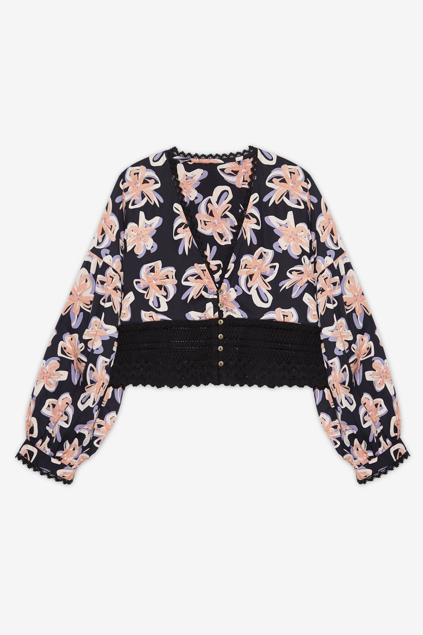 BLUSA CORTA FLORAL CON BLONDA 3