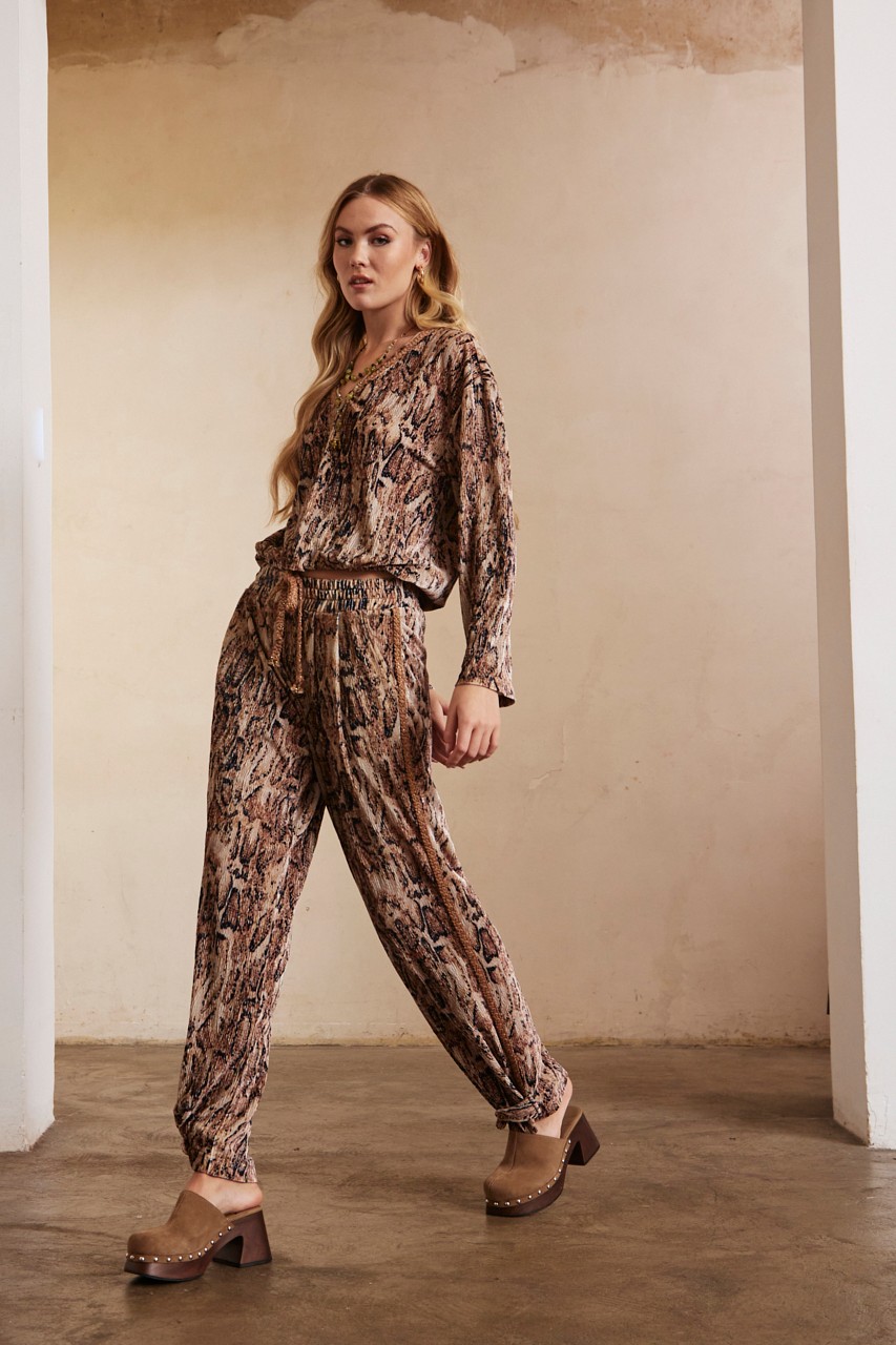 PRINTED VELVET PANTS 1