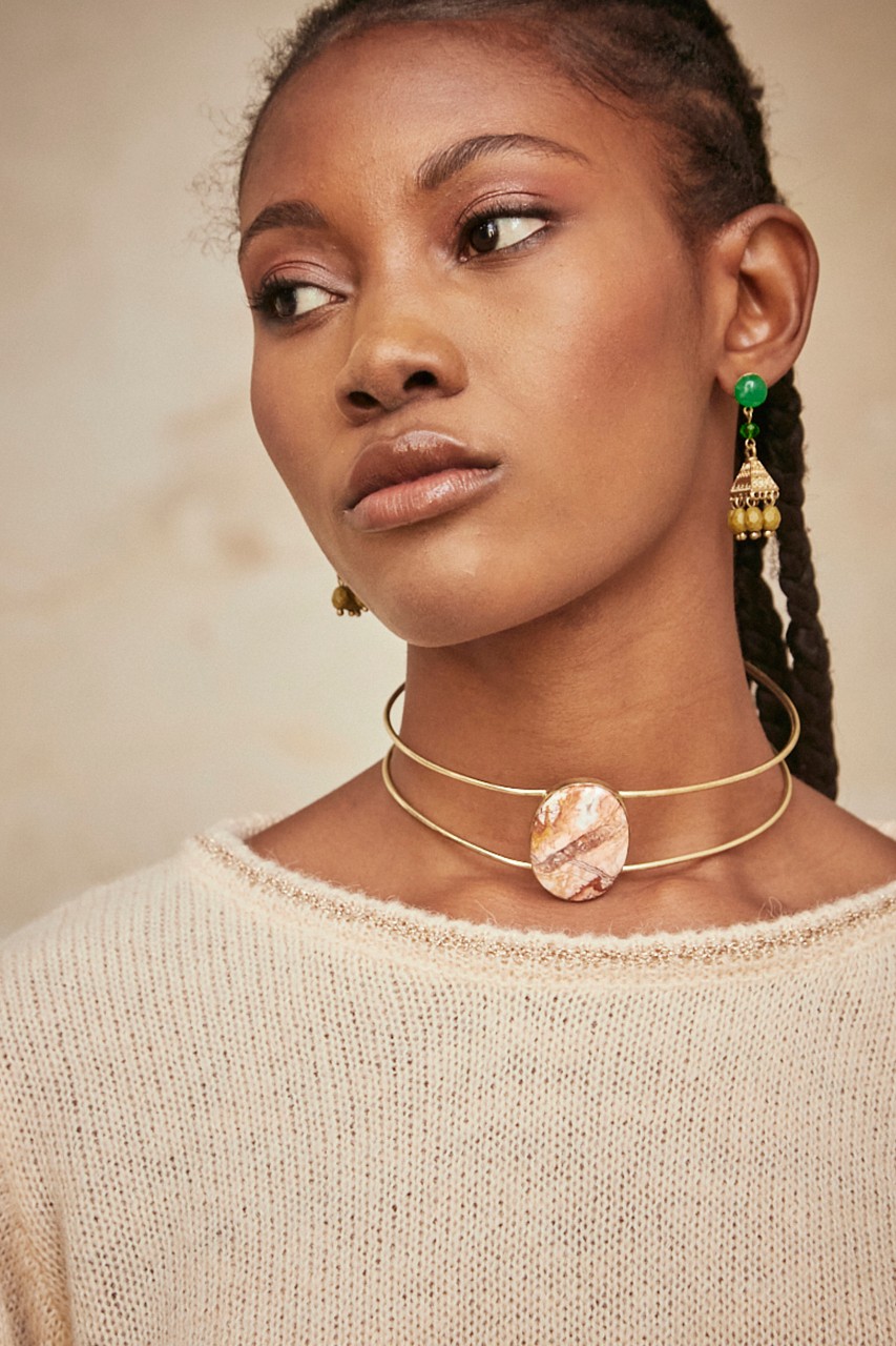 CHOKER WITH NATURAL STONE