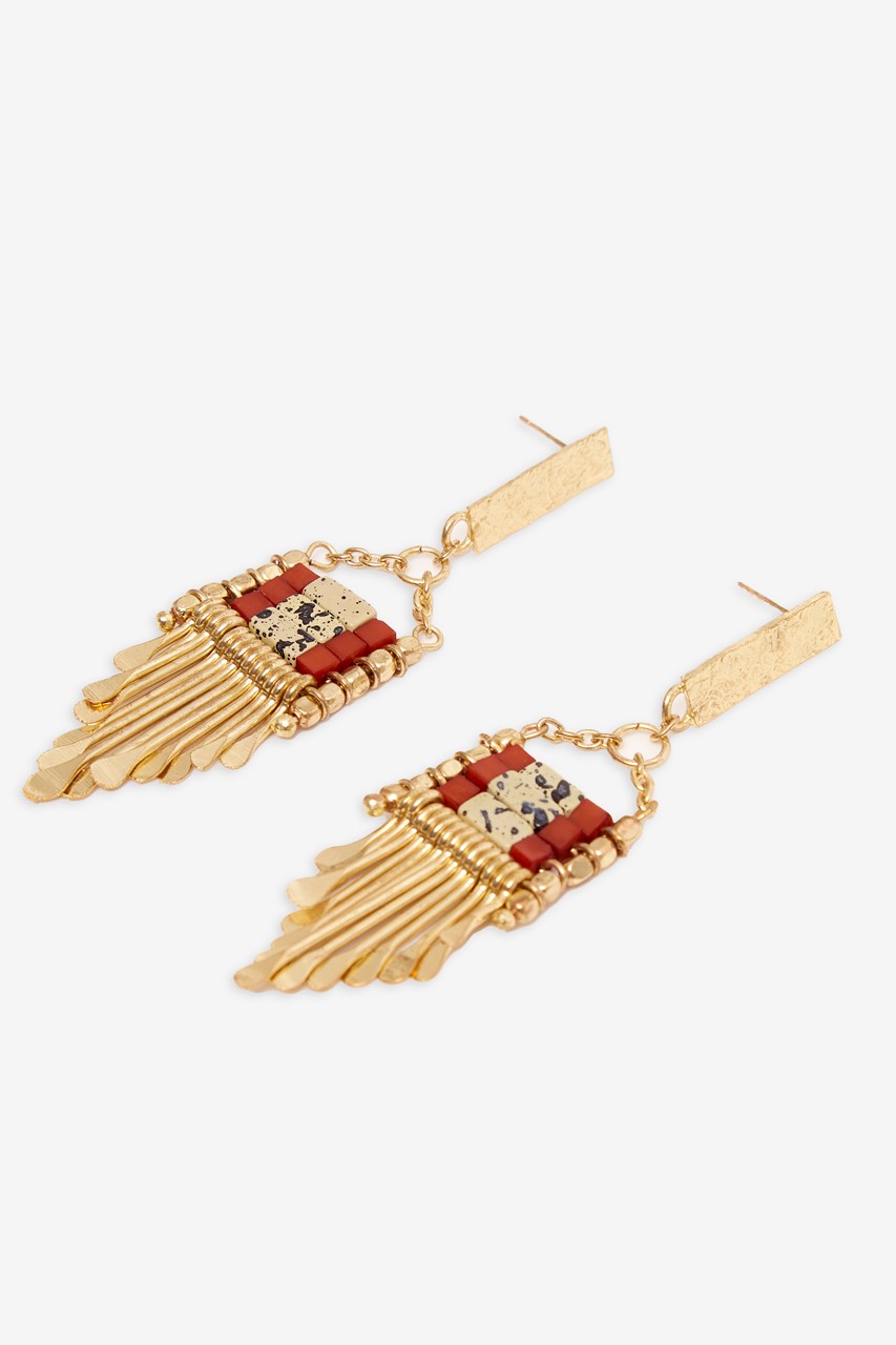 EARRINGS WITH METAL PIECE