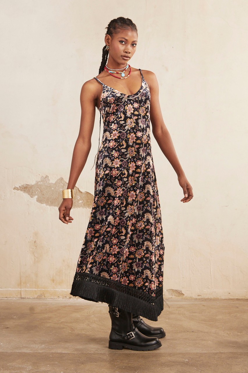 LONG FLORAL PRINT VELVET DRESS