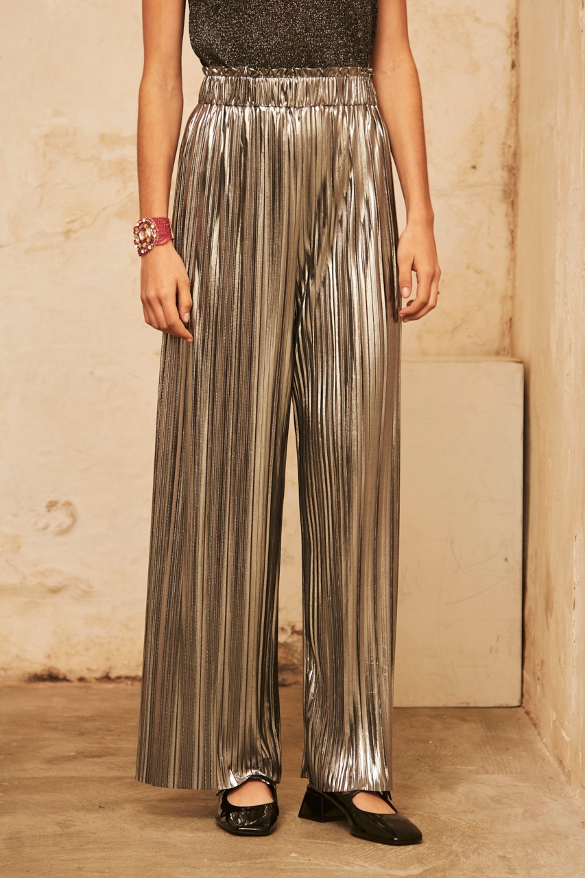 METALLIC PLEATED PANTS 2