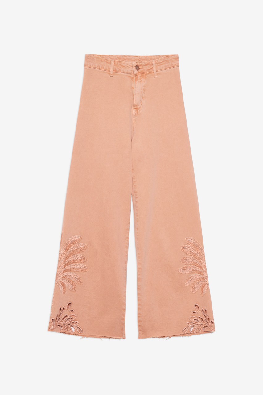 WIDE-LEG EMBROIDERED JEANS