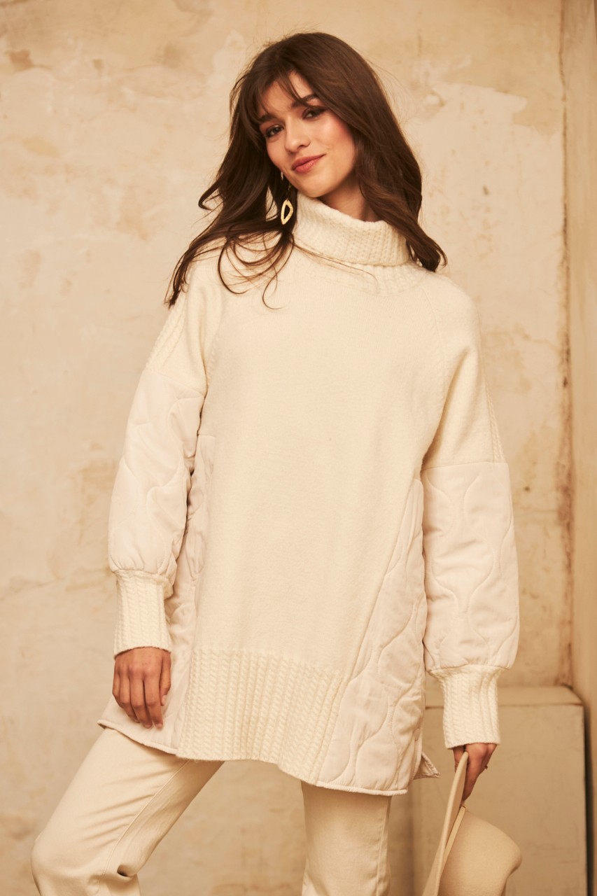 OVERSIZE SWEATER WITH PADDED FABRIC 1