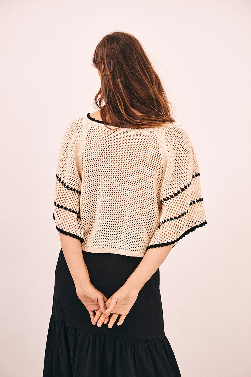 OVERSIZE LONG SLEEVE SWEATER