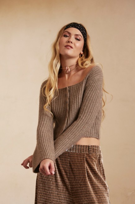 FITTED RIBBED CARDIGAN